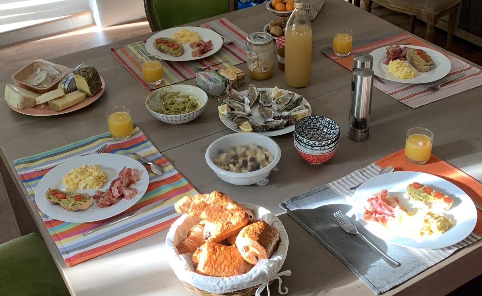 The Cool Lounge A Coulonges - Charente Bed & Breakfast Luaran gambar